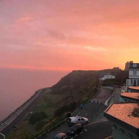 Seascape - Fantastic Location With Sea Views! 스카버러 외부 사진
