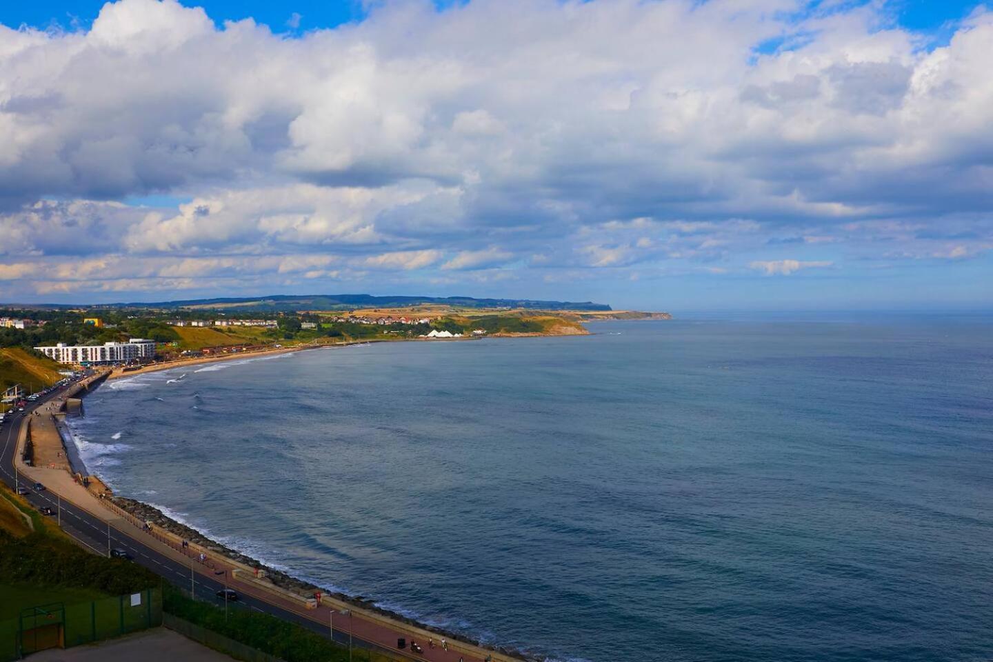 Seascape - Fantastic Location With Sea Views! 스카버러 외부 사진